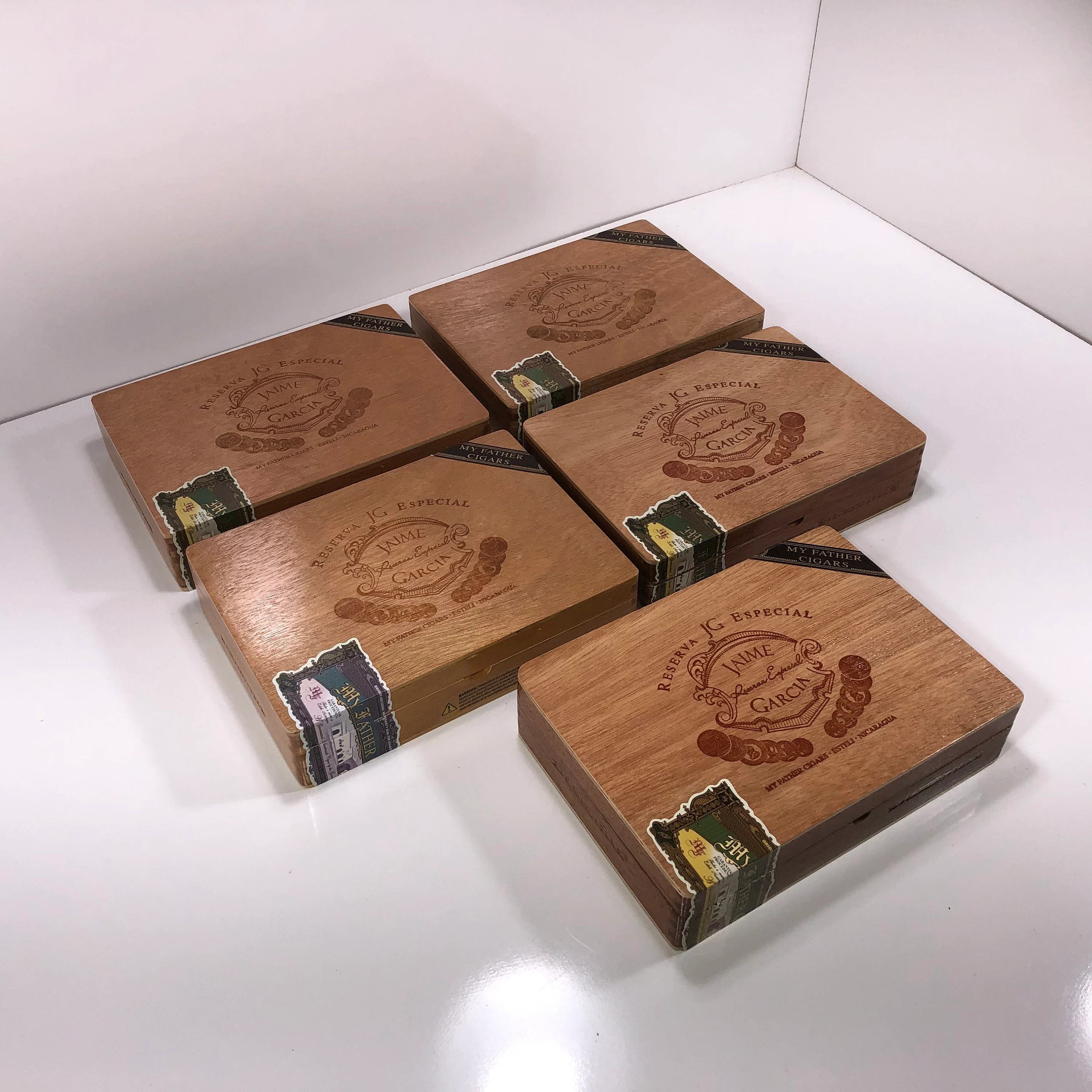 Wooden Cigar Box2